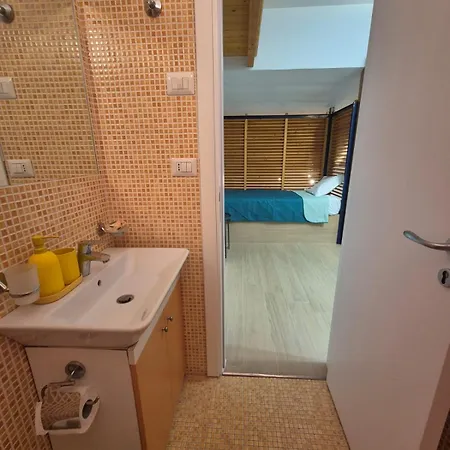 Orchidea Bianca جيارديني ناكسوس